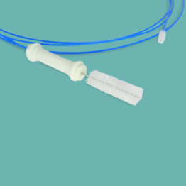 Escova de Limpeza de dupla cabeça para válvula e canal de endoscópios.